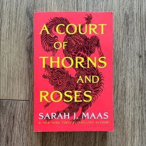 A Court of Thorns and Roses Book